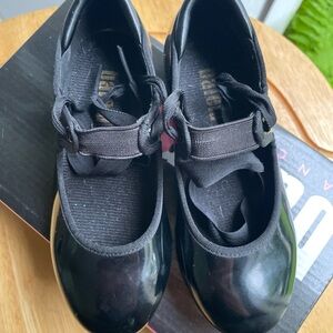 Balera Tap Shoes like new